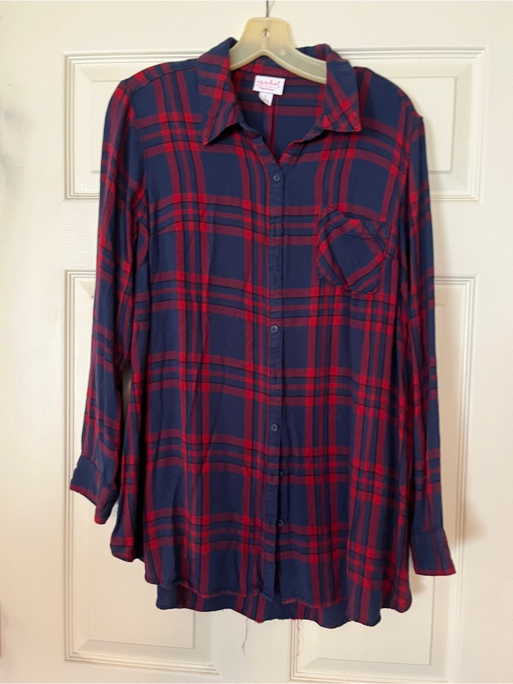Isabel new and never worn Maternity button down navy and red long sleeve size LG